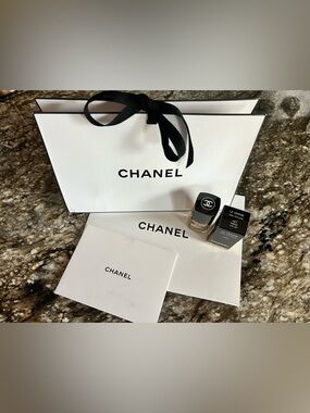 CHANEL Le Vernis Nail Colour